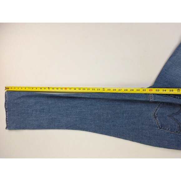 Levi's Size 33X32 Womens Curvy Bootcut Blue Denim 5 Pocket Logo Tag Jeans - Picture 3 of 14